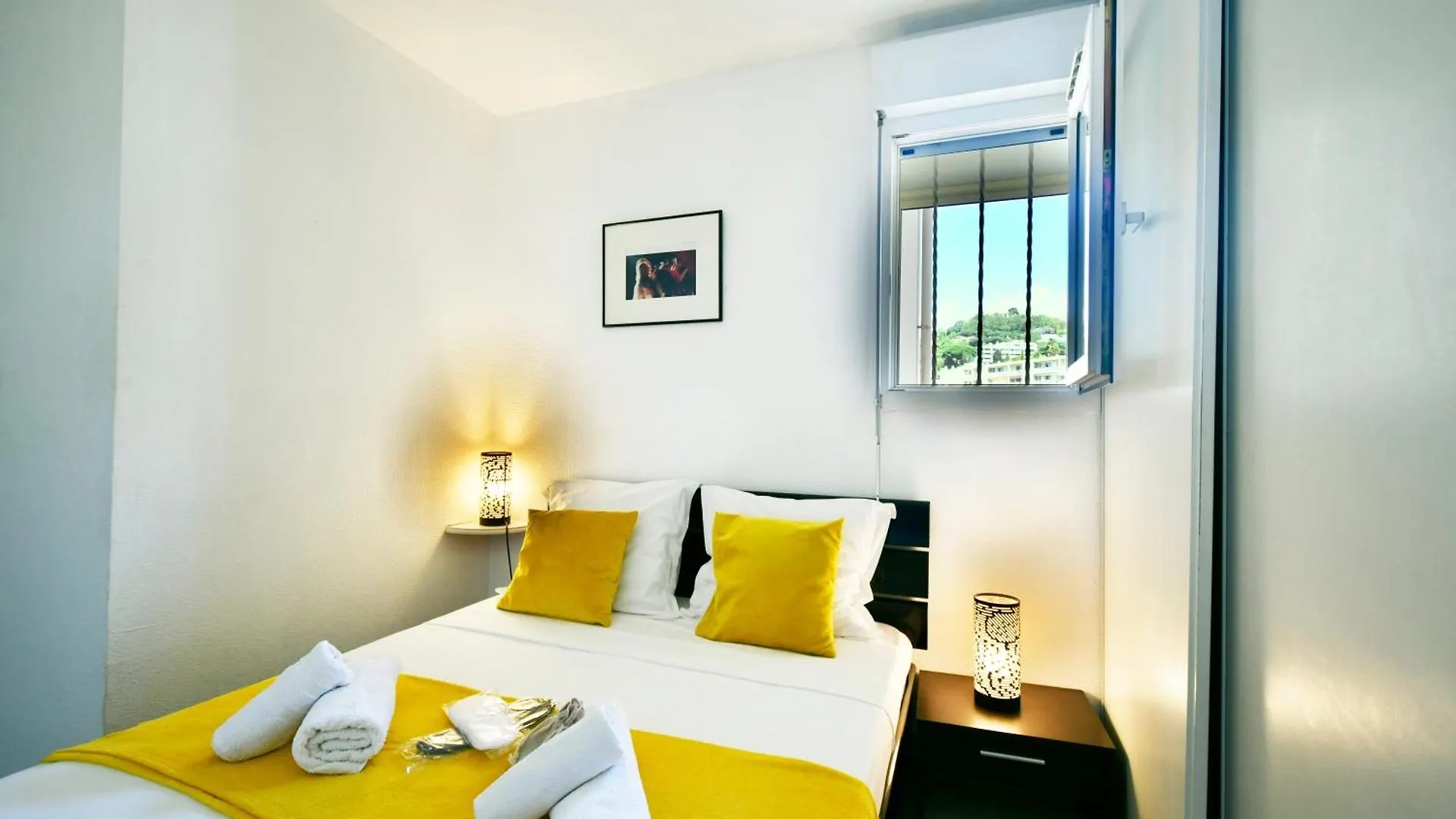 Mer Et Plage Standing Presta Cannes Apartment